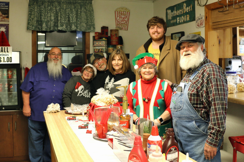 Bluegrass Christmas Presented by the Tolbert Family