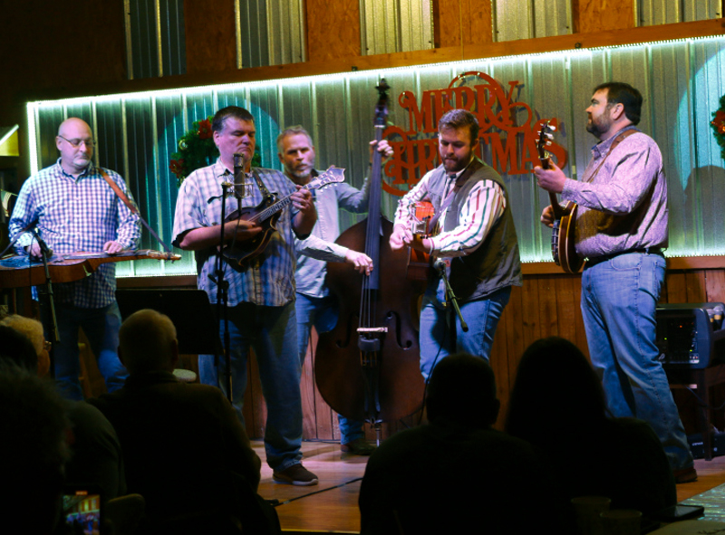 Bluegrass Christmas Presented by the Tolbert Family