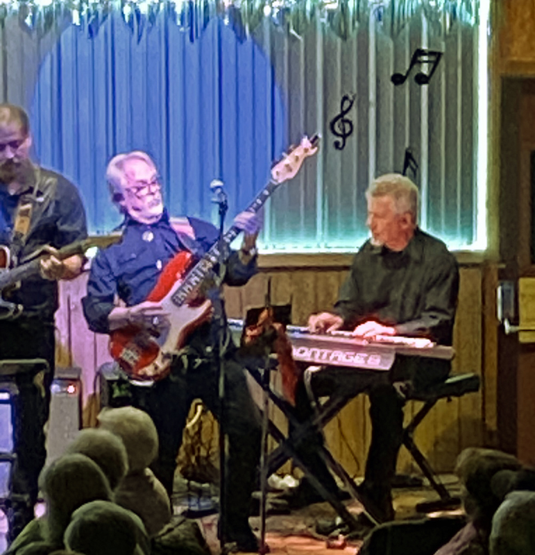 Liz and the Grand Tour