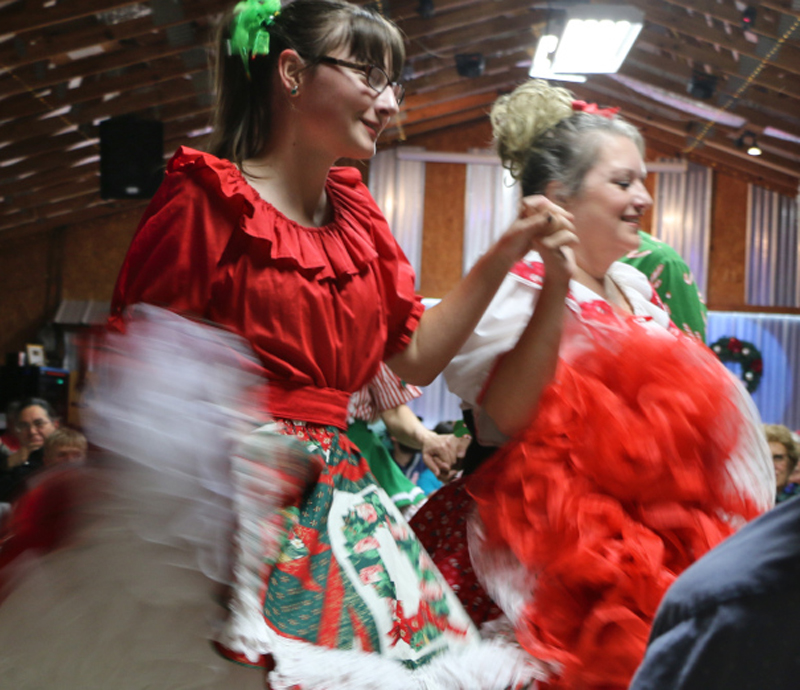 Bluegrass Christmas Presented by the Tolbert Family
