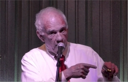 Jerry show us how to choke.