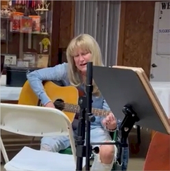 Laurie Orth sings "Be My Valentine"